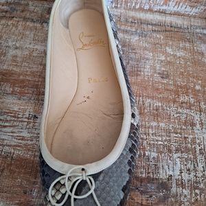 Chistian Louboutin flats snakeprint Size 37